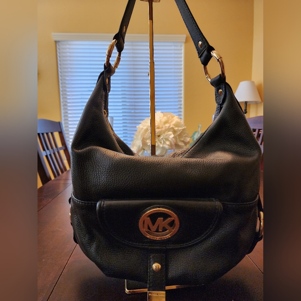 Michael Kors Fulton Black Leather Shoulder Bag